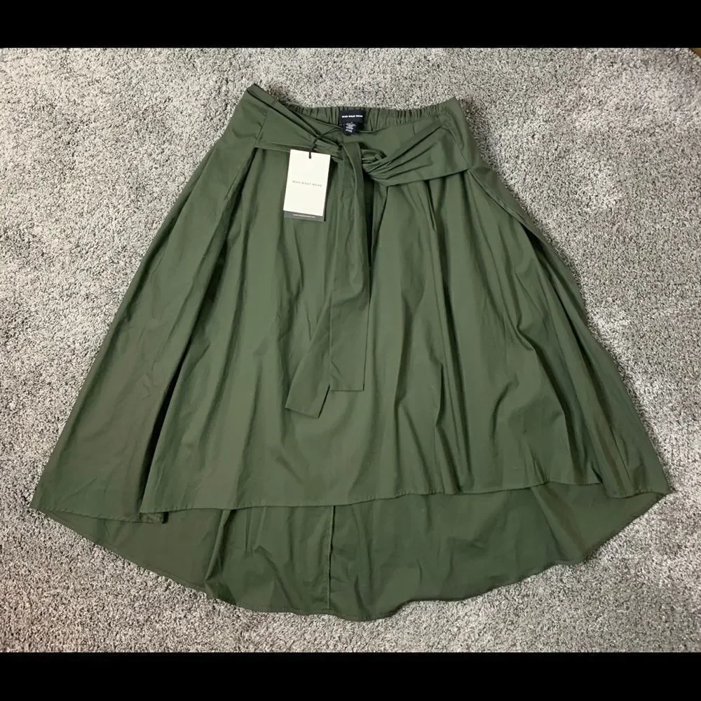 NWT Who What Wear knot front skirt. Size 2 - Picture 4 of 6